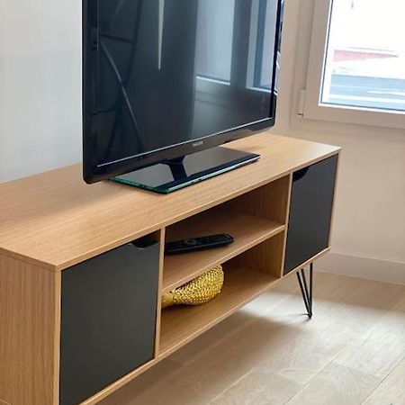 Brand New 1 Bedroom Flat With Parking- 5 Min Paris Pte De Versailles Issy-les-Moulineaux Extérieur photo