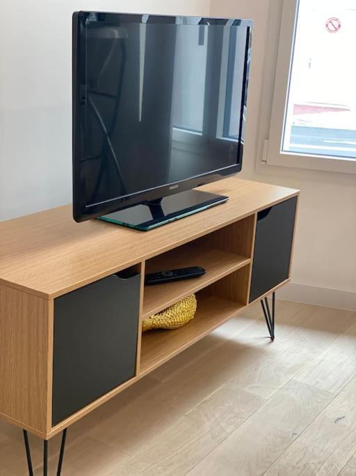 Brand New 1 Bedroom Flat With Parking- 5 Min Paris Pte De Versailles Issy-les-Moulineaux Extérieur photo