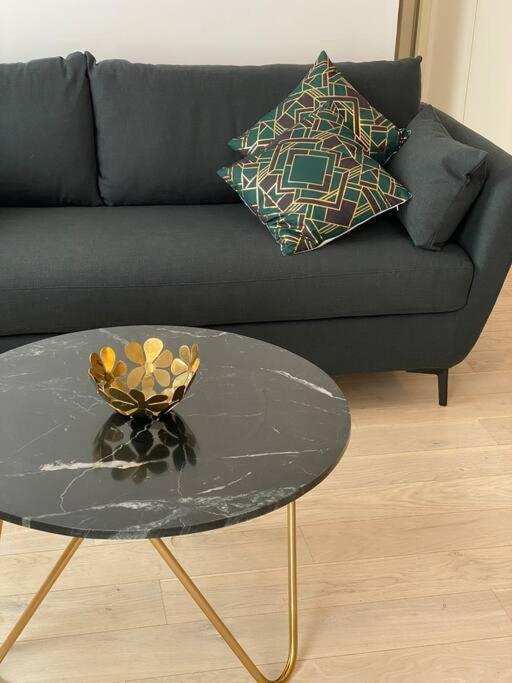 Brand New 1 Bedroom Flat With Parking- 5 Min Paris Pte De Versailles Issy-les-Moulineaux Extérieur photo